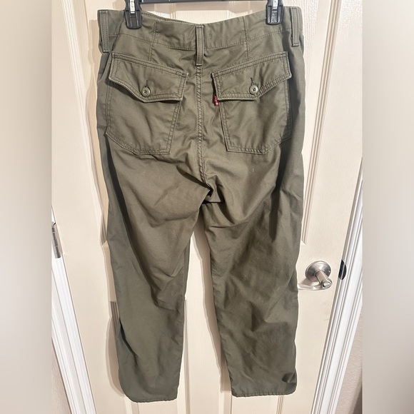 Levi's Women’s Ribcage Straight Leg Ankle Pants, Olive Green, Sz W30xL29 - Picture 3 of 7